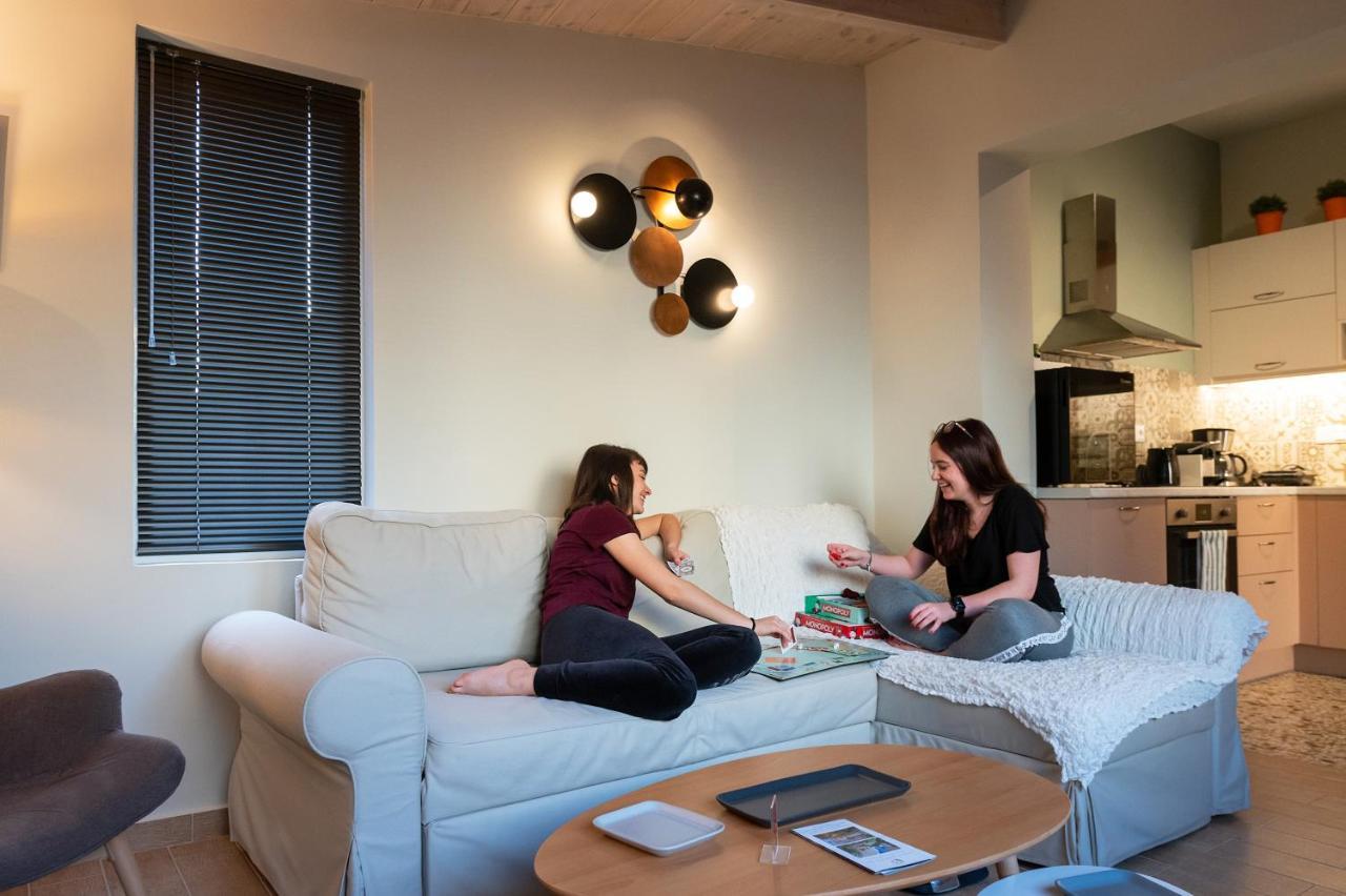 Tinas Home - Kalamata Mediterranean Villas מראה חיצוני תמונה