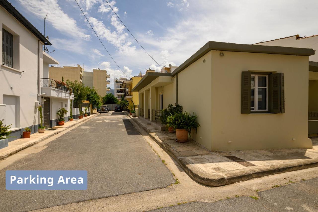 Tinas Home - Kalamata Mediterranean Villas מראה חיצוני תמונה