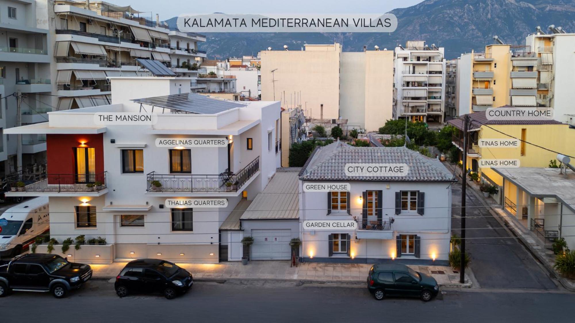 Tinas Home - Kalamata Mediterranean Villas מראה חיצוני תמונה